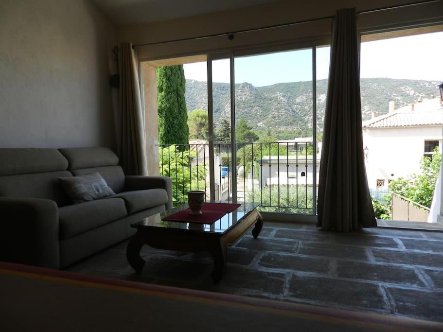 Le Maset Des Aires Avec Vue Sur Le Luberon Et Son Jacuzzi Exterieur Disponible De Juin A Mi-Septembre Maubec  エクステリア 写真
